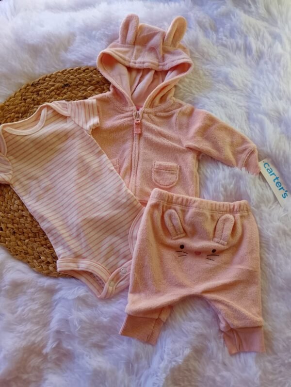 WhatsApp Image 2026-01-19 at 5.51.40 PM (4) Conjunto de 3 piezas / Talla Recién nacidos (RN)