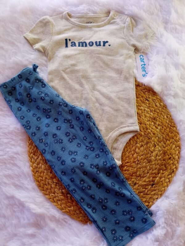 WhatsApp Image 2026-01-19 at 5.51.42 PM (3) Conjunto de 2 piezas / Talla 24 meses